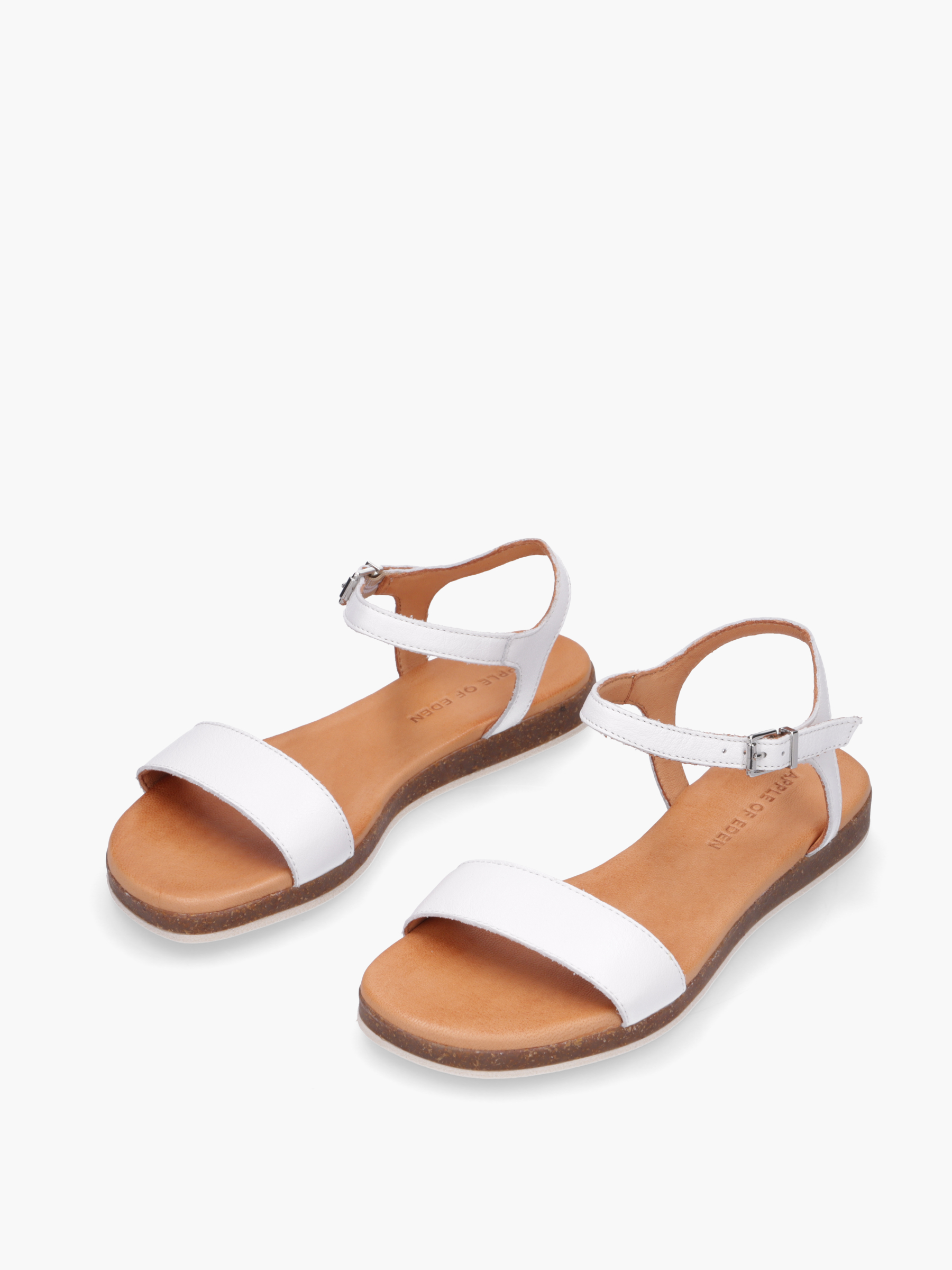 SS25-ISA2-000-000-Apple-of-Eden_8_BM Bekleidung, Schuhwerk, Sandale, Bekleidung, Schuhwerk, Sandale, Bekleidung, Schuhwerk, Sandale, Bekleidung, Schuhwerk, Sandale