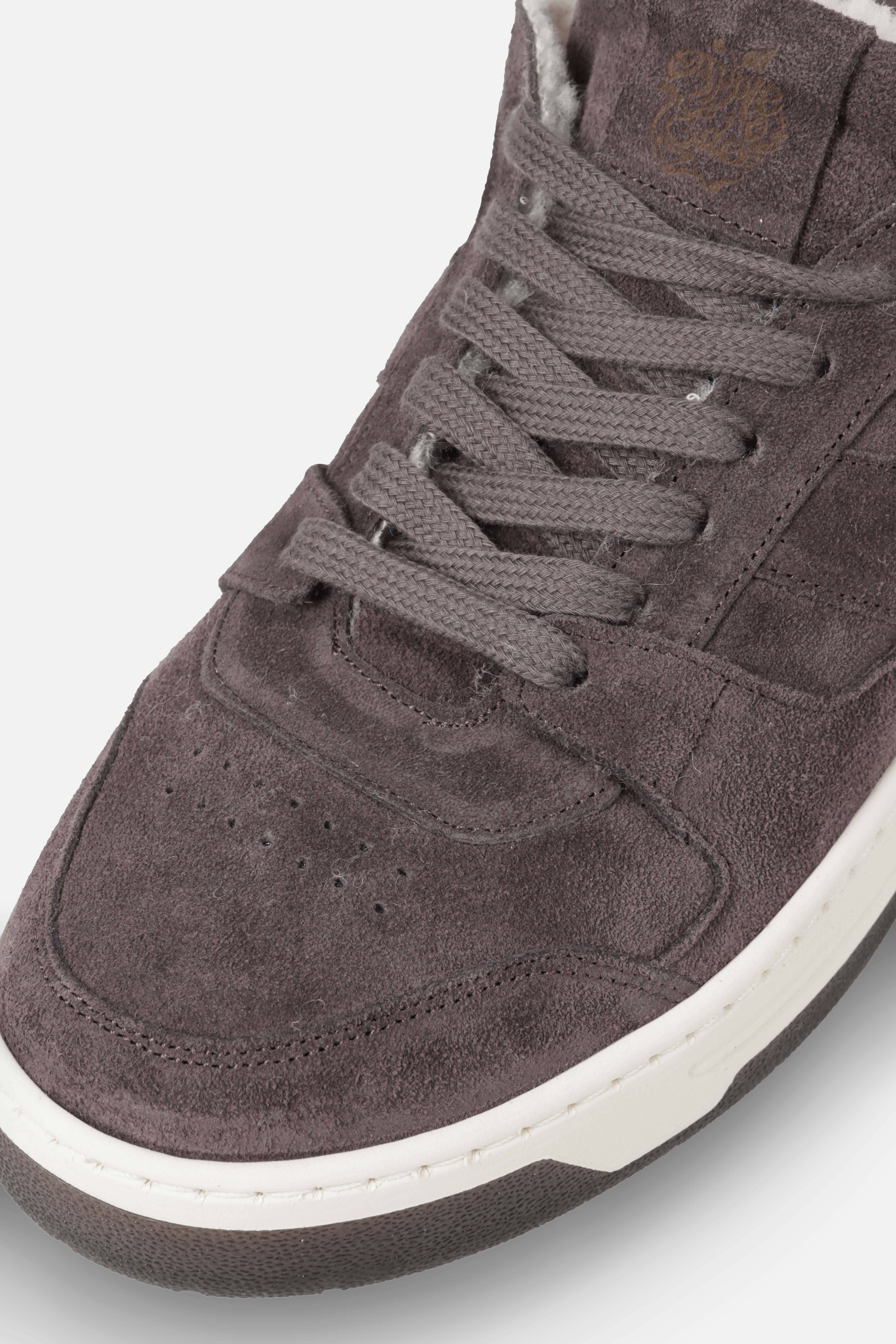 Sneaker grau