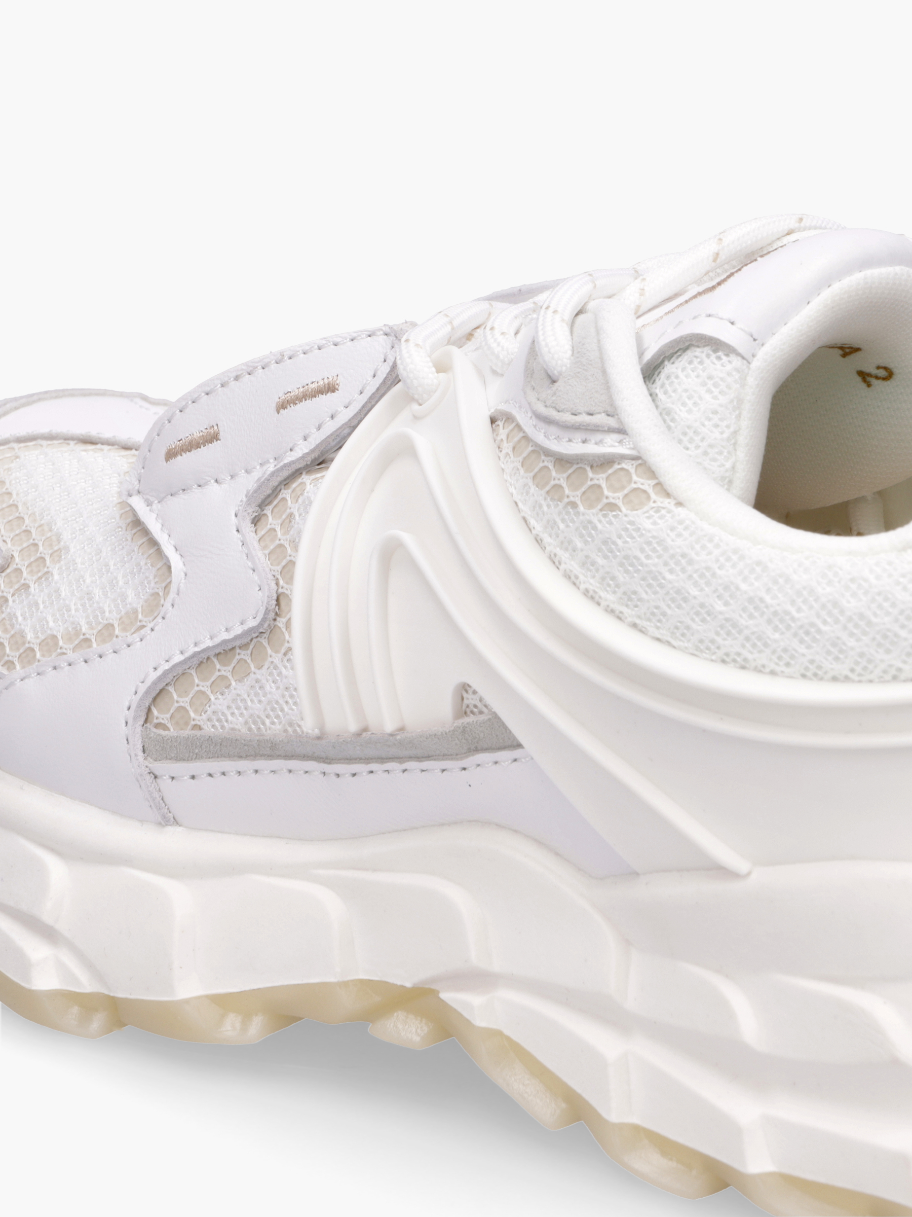 NEIVA Weiß/Beige, Bekleidung, Schuhwerk, Schuh, Sneaker, Laufschuh