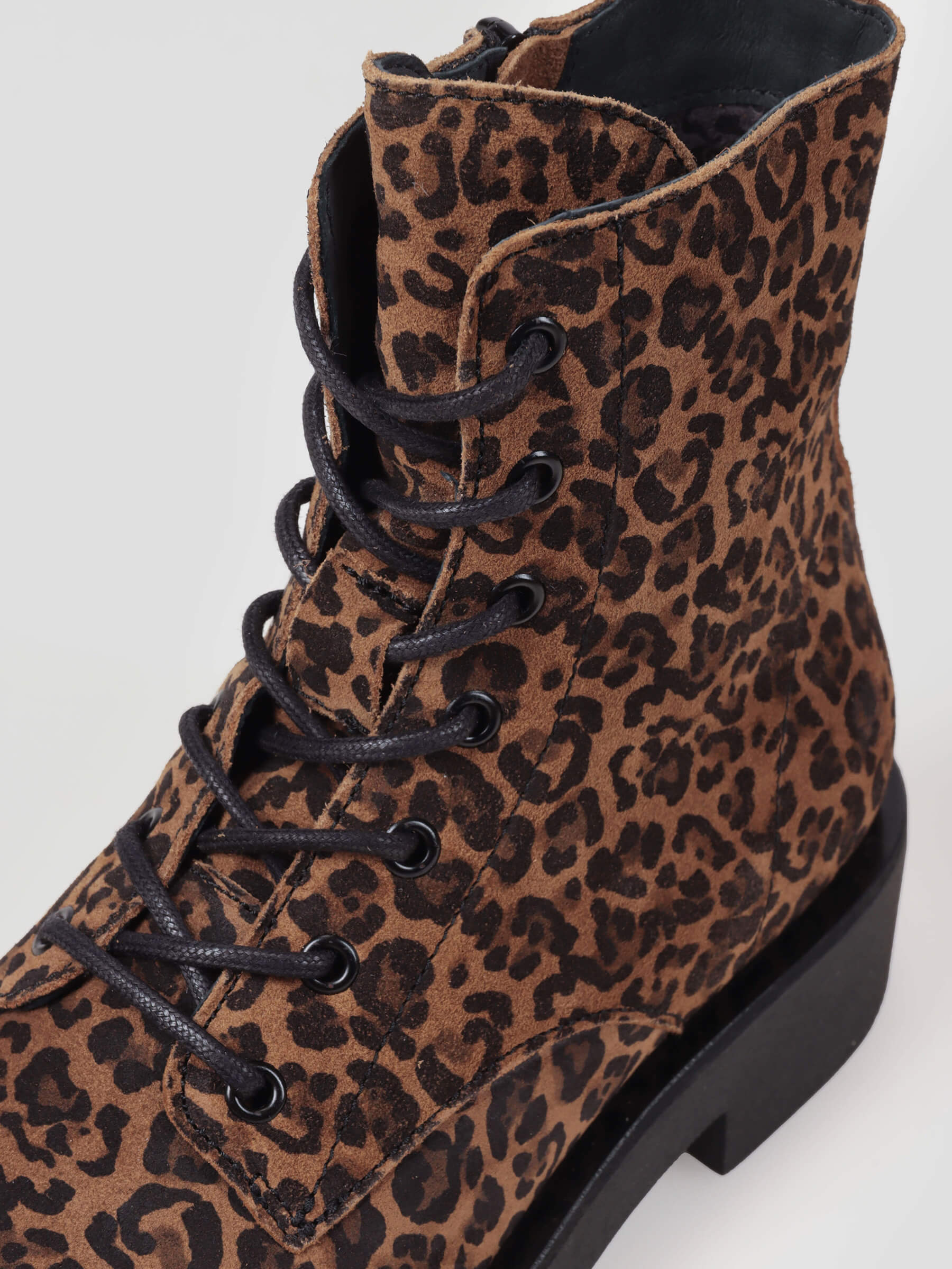Hochwertige Schnürstiefeletten, Bekleidung, Schuhwerk, Schuh, Sneaker